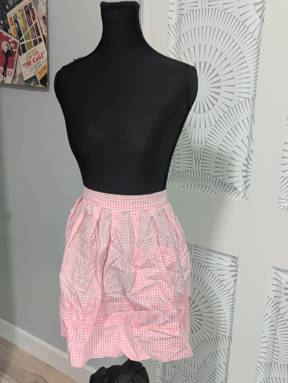 Vintage Pink Gingham Pleated Women’s Apron